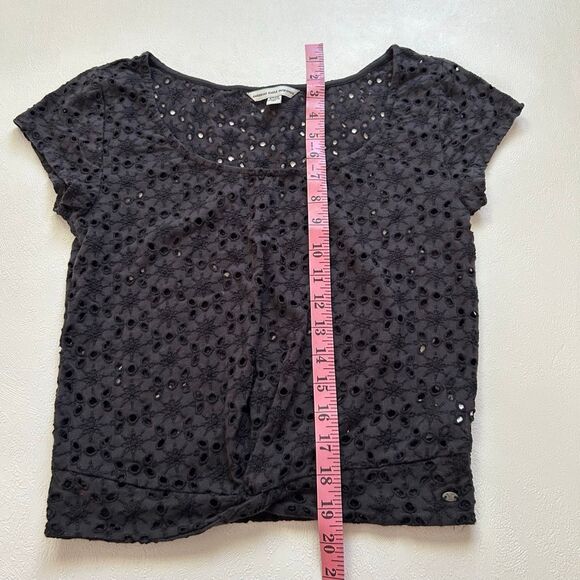 American Eagle Black Eyelet Twist Front Top Size S Boho Style - Picture 6 of 6